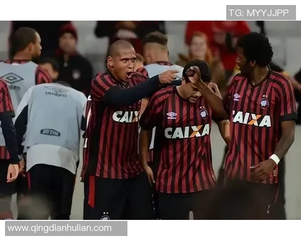 佩纳罗尔与自由队激战正酣谁能在这场对决中笑到最后