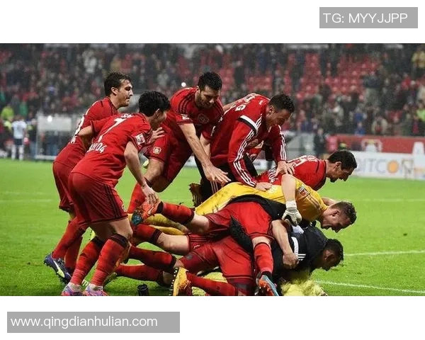 博德博恩与汉堡的激烈对决解析及赛后精彩瞬间回顾